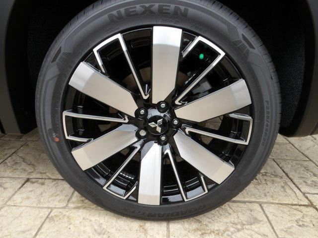 new 2025 Mitsubishi Outlander car, priced at $34,418