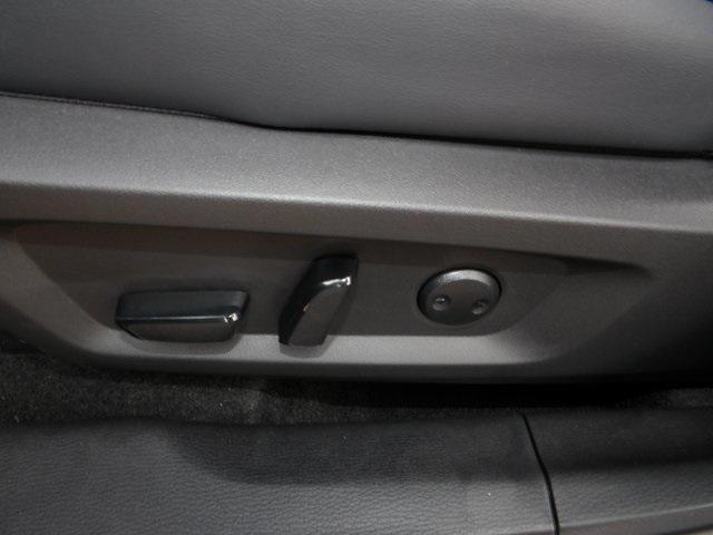 new 2025 Mitsubishi Outlander PHEV car, priced at $43,397