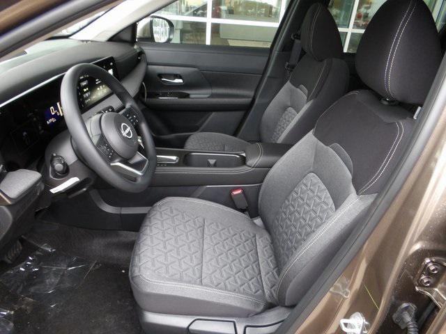new 2025 Nissan Kicks car, priced at $27,226