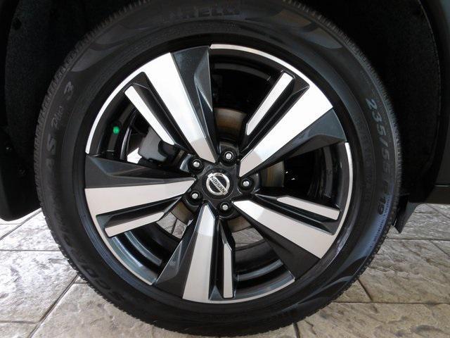 used 2021 Nissan Rogue car, priced at $25,584