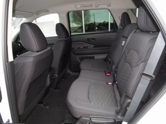 new 2025 Nissan Pathfinder car, priced at $36,878