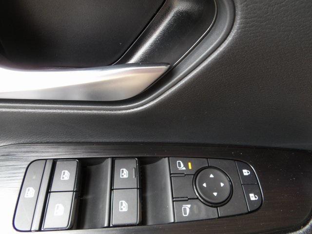 new 2025 Nissan Kicks car, priced at $26,989