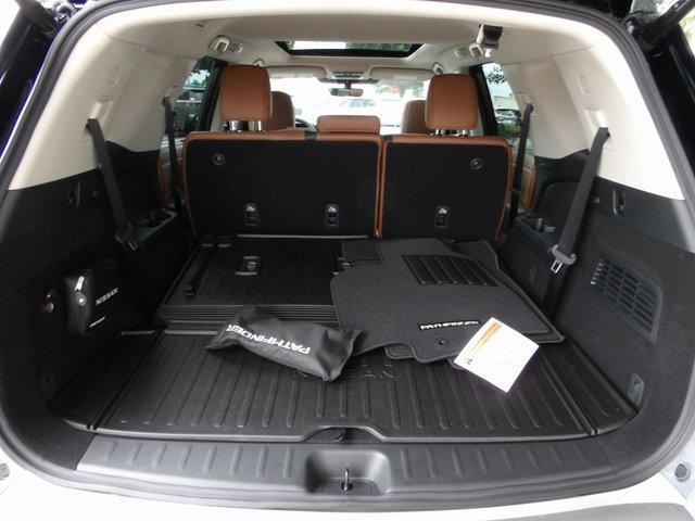 new 2025 Nissan Pathfinder car, priced at $50,911