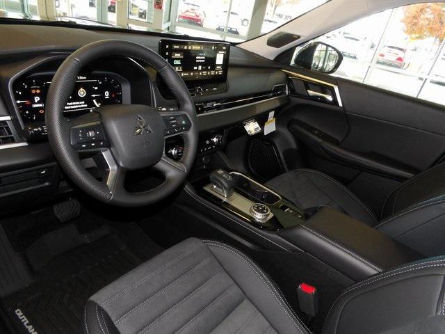 new 2025 Mitsubishi Outlander car, priced at $37,242