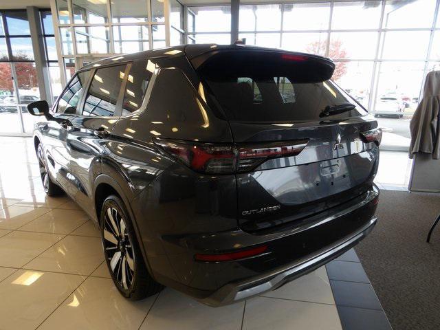 new 2025 Mitsubishi Outlander car, priced at $37,242
