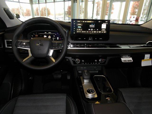 new 2025 Mitsubishi Outlander car, priced at $37,242