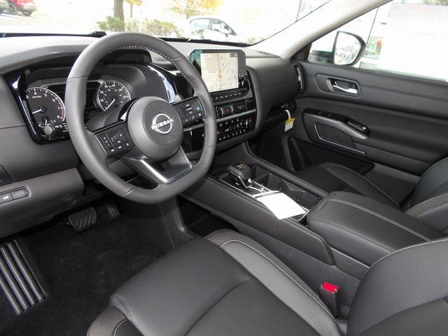 new 2025 Nissan Pathfinder car, priced at $40,614