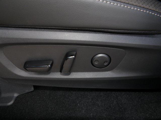 new 2025 Nissan Pathfinder car, priced at $40,614