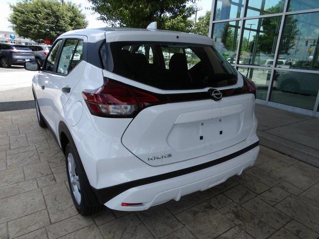 new 2025 Nissan Kicks car, priced at $22,979