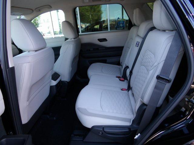 new 2025 Nissan Pathfinder car, priced at $36,975
