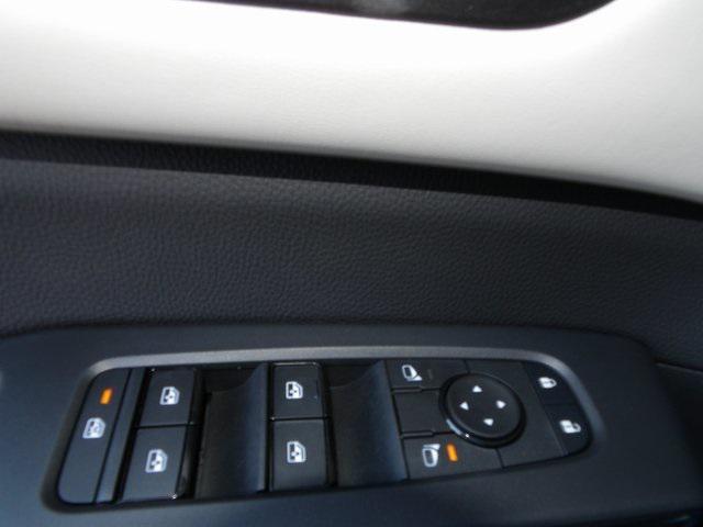 new 2025 Nissan Pathfinder car, priced at $36,975