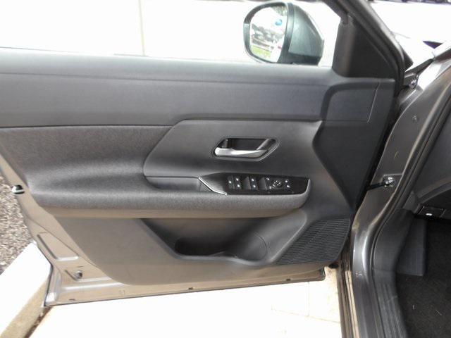new 2025 Nissan Kicks car, priced at $26,269