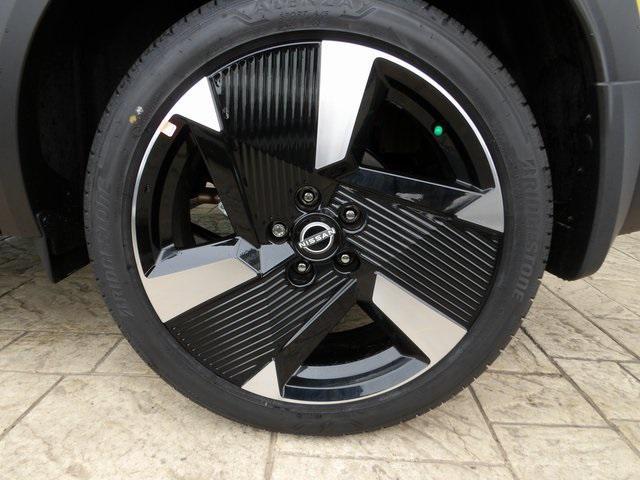 new 2025 Nissan Kicks car, priced at $31,211