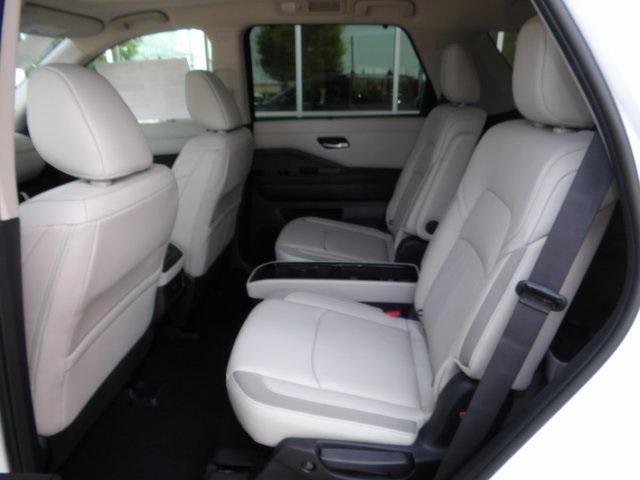 new 2025 Nissan Pathfinder car, priced at $45,888