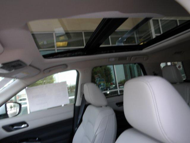 new 2025 Nissan Pathfinder car, priced at $45,888