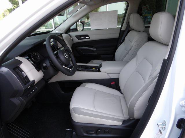 new 2025 Nissan Pathfinder car, priced at $45,888