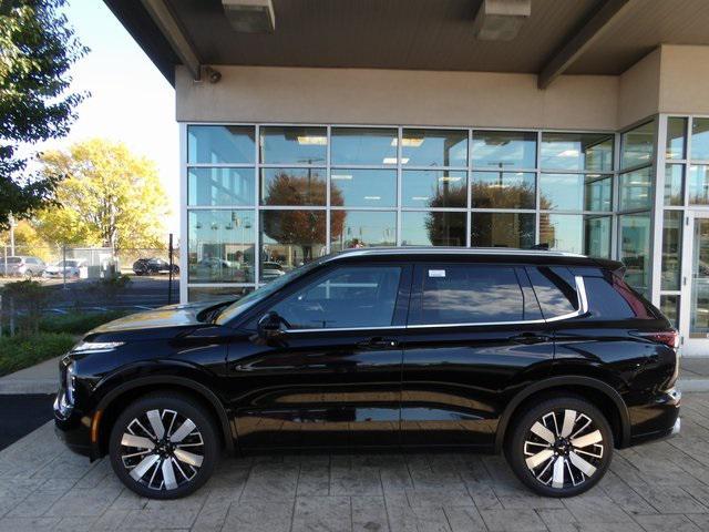 new 2025 Mitsubishi Outlander car, priced at $38,511