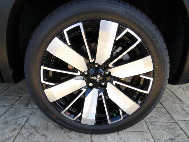 new 2025 Mitsubishi Outlander car, priced at $38,511