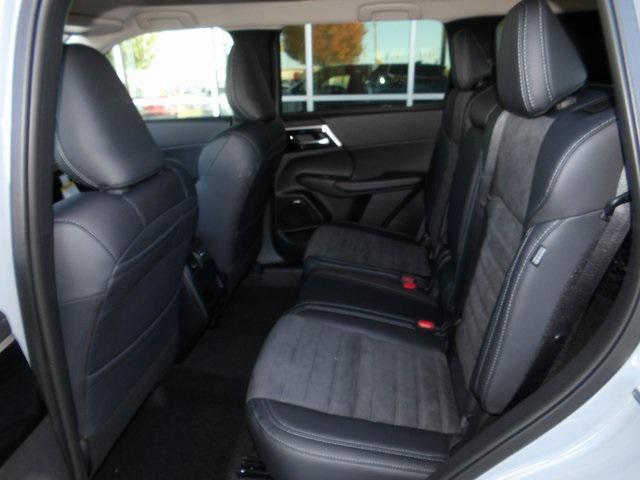 new 2025 Mitsubishi Outlander car, priced at $34,694