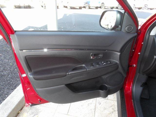 new 2025 Mitsubishi Outlander Sport car, priced at $27,564