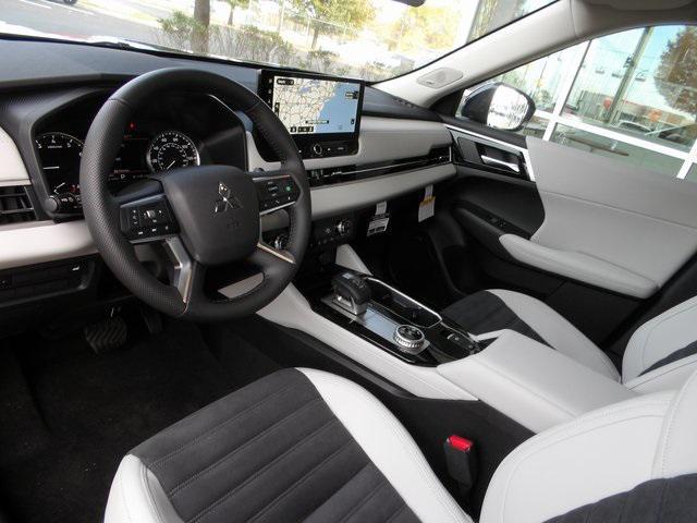 new 2025 Mitsubishi Outlander car, priced at $32,548