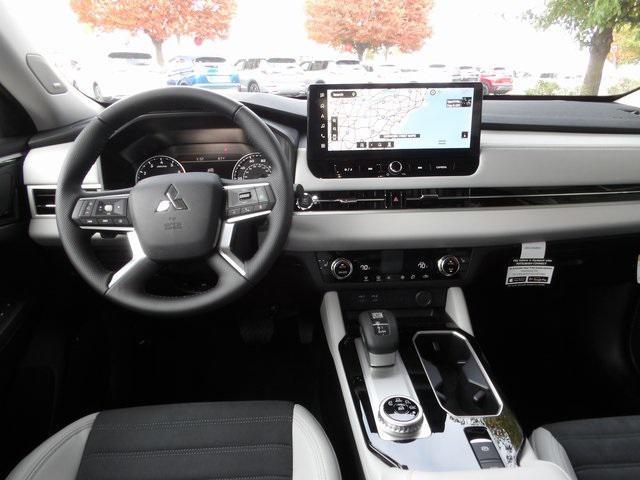 new 2025 Mitsubishi Outlander car, priced at $32,548