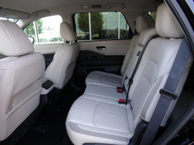 used 2024 Nissan Pathfinder car, priced at $40,000
