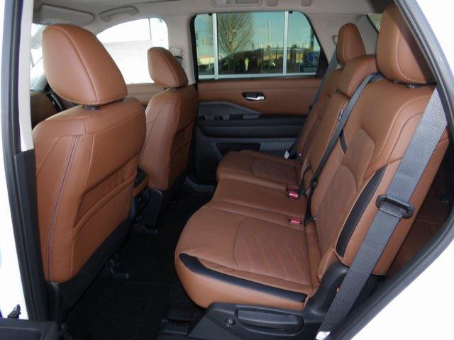 new 2025 Nissan Pathfinder car, priced at $51,995