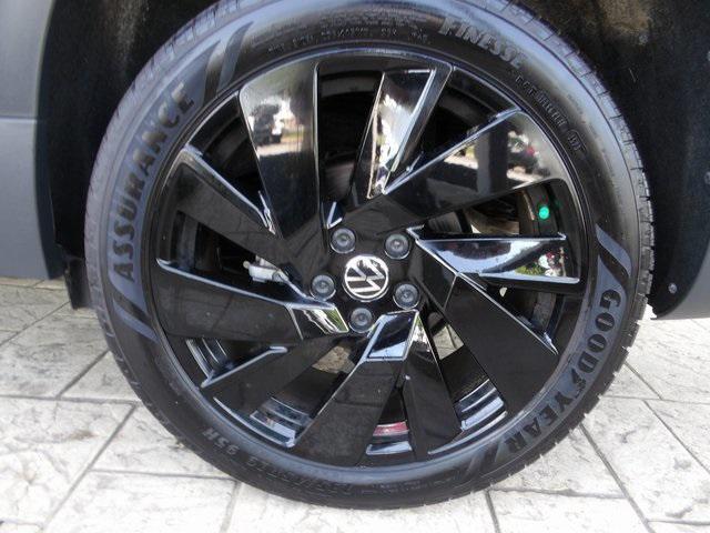 used 2024 Volkswagen Taos car, priced at $28,985