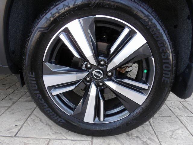 used 2023 Nissan Rogue car, priced at $33,989