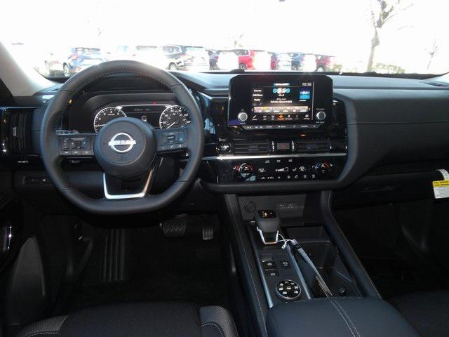 new 2025 Nissan Pathfinder car, priced at $38,276