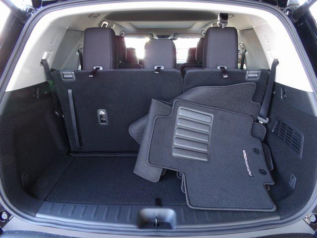 new 2025 Nissan Pathfinder car, priced at $38,276