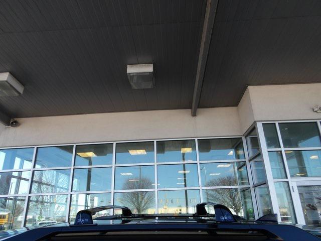 new 2025 Nissan Pathfinder car, priced at $38,276