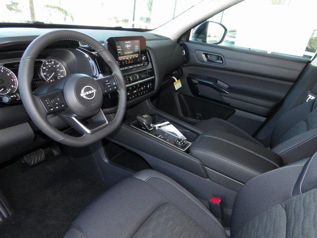 new 2025 Nissan Pathfinder car, priced at $38,276