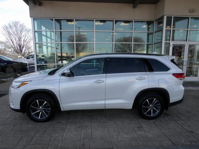 used 2018 Toyota Highlander car, priced at $23,450