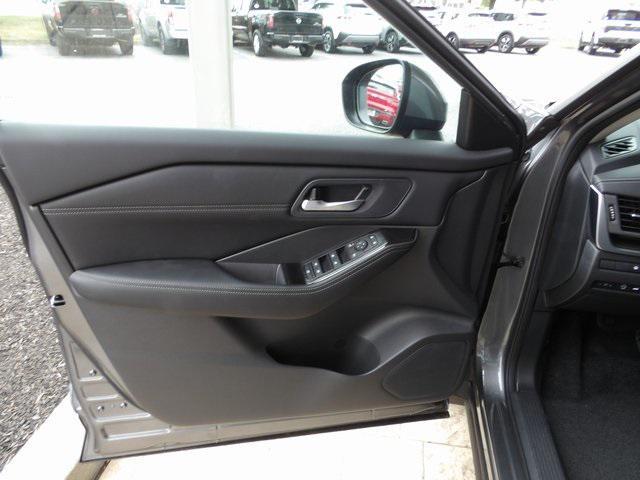 new 2025 Nissan Rogue car, priced at $33,362