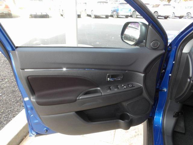 new 2025 Mitsubishi Outlander Sport car, priced at $27,688