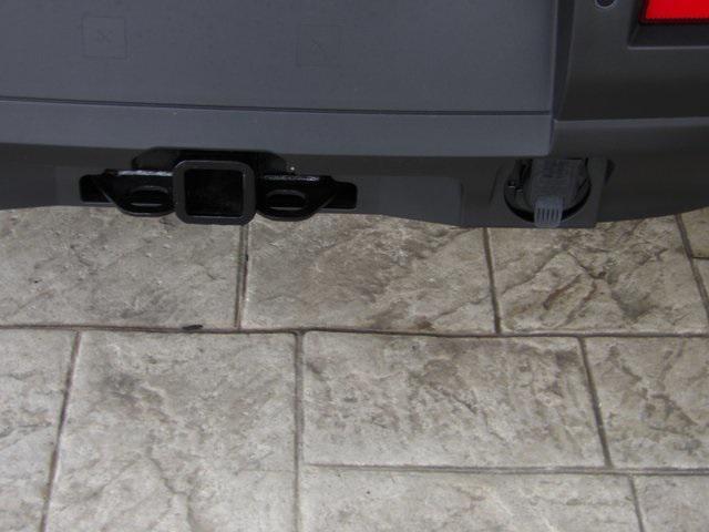 new 2025 Nissan Pathfinder car, priced at $38,276