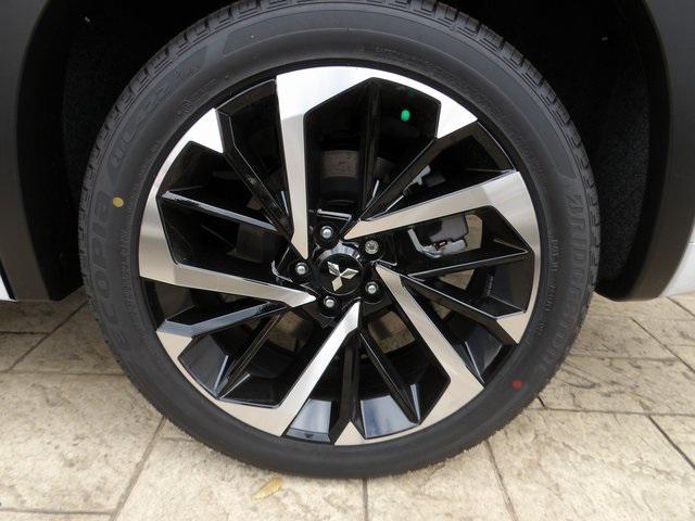 new 2025 Mitsubishi Outlander PHEV car, priced at $45,447