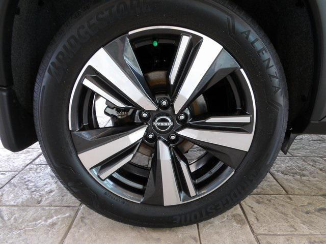 used 2022 Nissan Rogue car, priced at $31,967