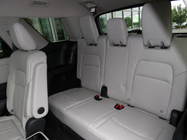 new 2025 Nissan Pathfinder car, priced at $45,162
