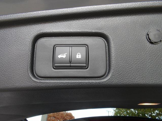 new 2025 Nissan Pathfinder car, priced at $46,742