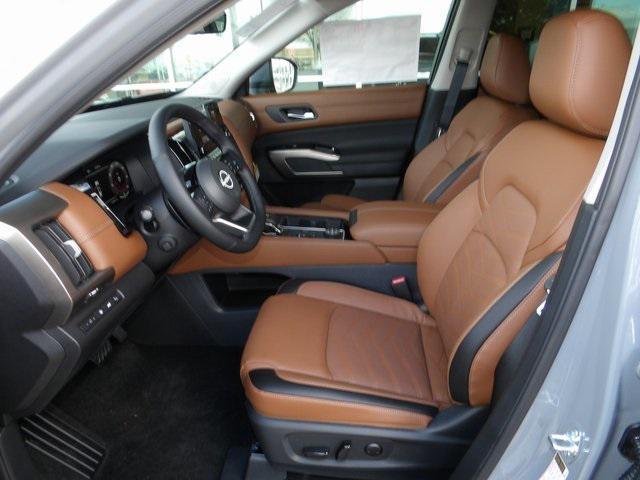 new 2025 Nissan Pathfinder car, priced at $46,742