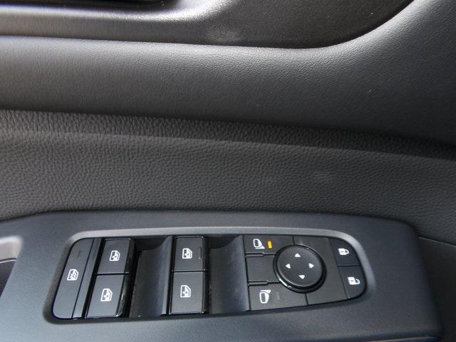 new 2025 Nissan Pathfinder car, priced at $42,644