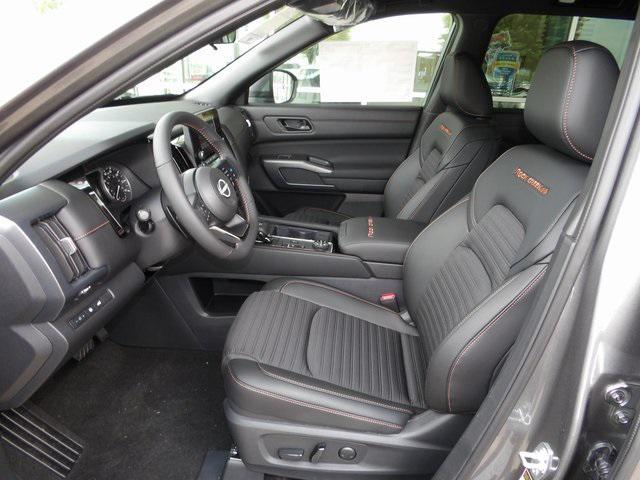 new 2025 Nissan Pathfinder car, priced at $42,644