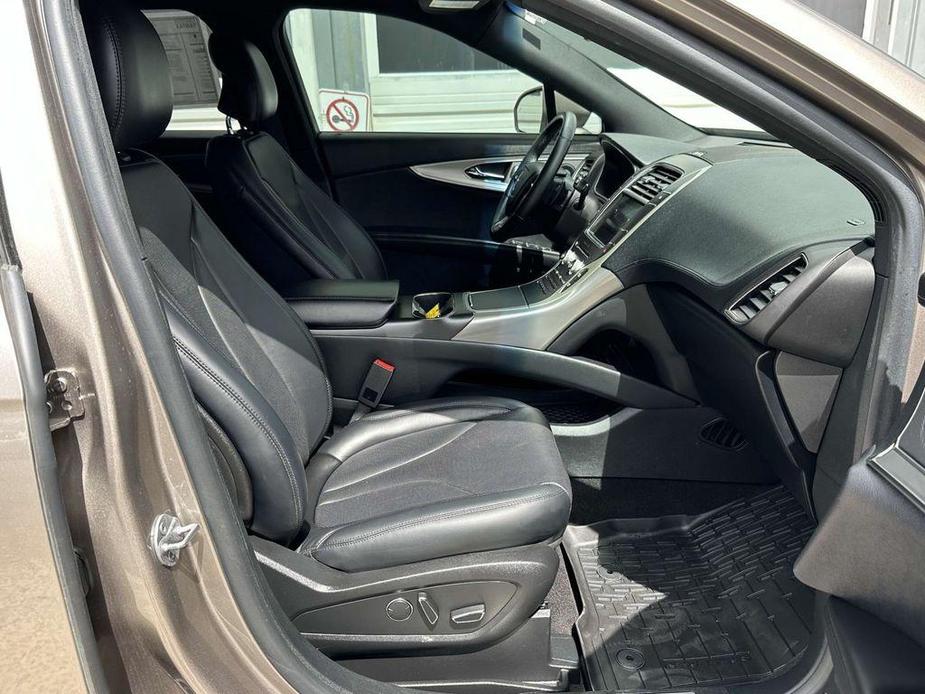 used 2019 Lincoln Nautilus car, priced at $26,609