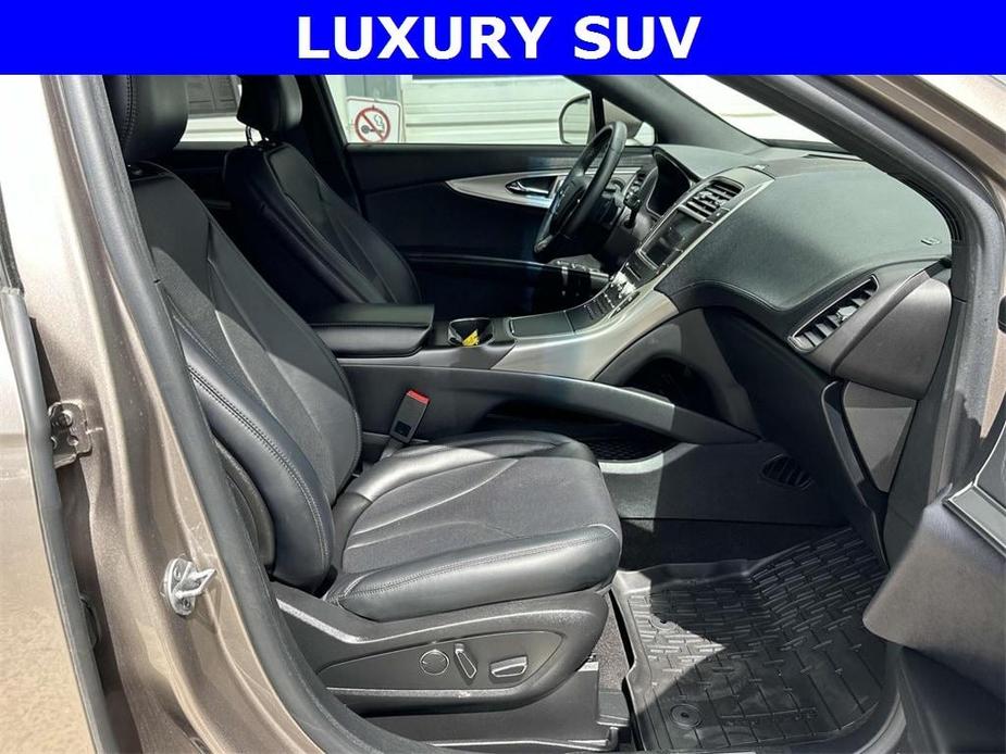 used 2019 Lincoln Nautilus car, priced at $28,326