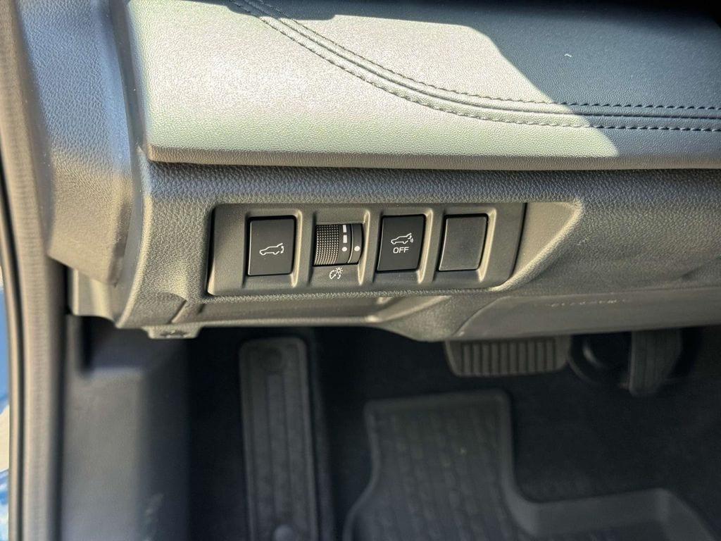 used 2025 Subaru Outback car, priced at $40,000