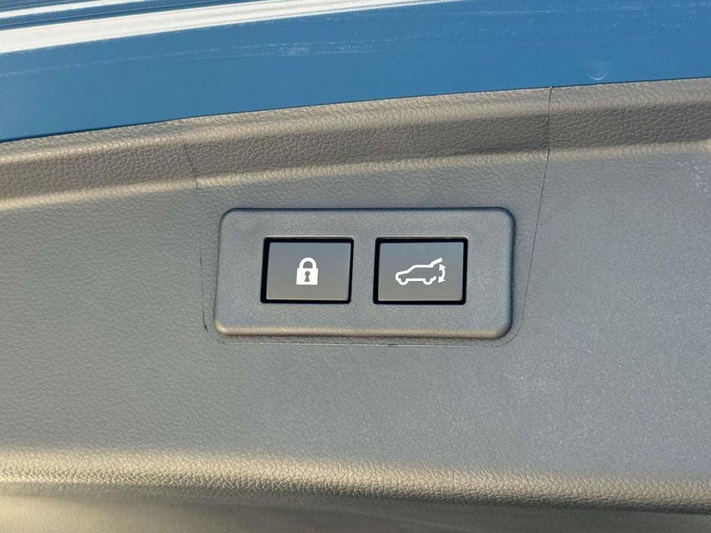 used 2025 Subaru Outback car, priced at $40,000