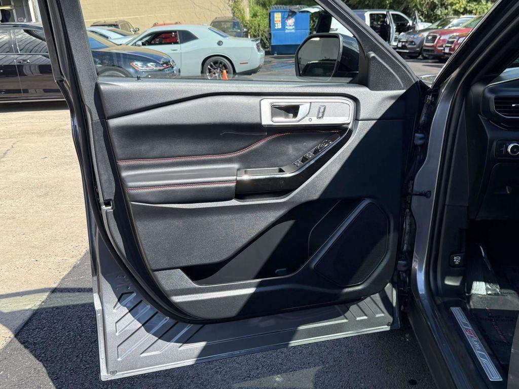 used 2022 Ford Explorer car, priced at $33,995